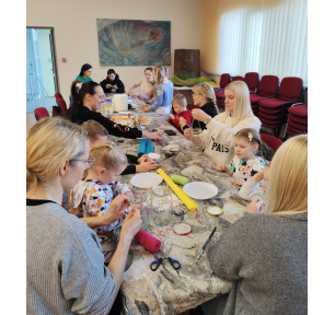 Šeimų šeštadienis bibliotekoje: rudeninio žibinto dirbtuvės 
