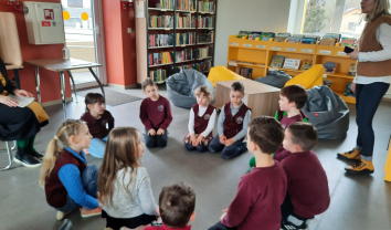 Tautosakos lobiai Ramučių bibliotekoje