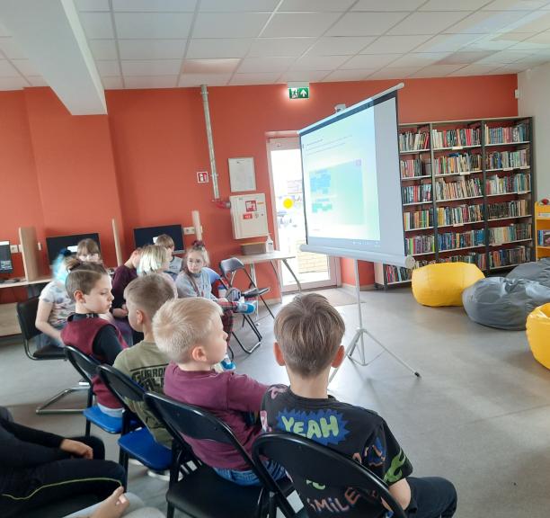 Vasaris Ramučių bibliotekoje