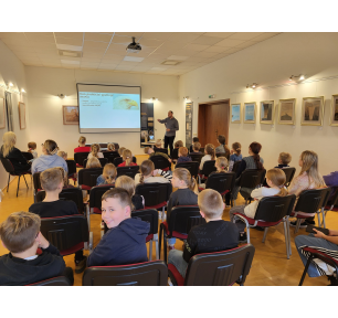 Gamtininkas Mindaugas Ilčiukas pristatė plunksnų kolekciją