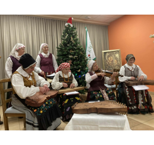 Kauno rajono bibliotekininkų akcija „Gerumas šildo“  