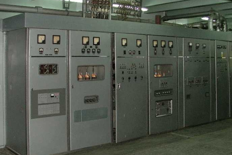 Vidutinių bangų siųstuvas „Štorm“. Nijolės Majarienės asmeninio archyvo nuotr.